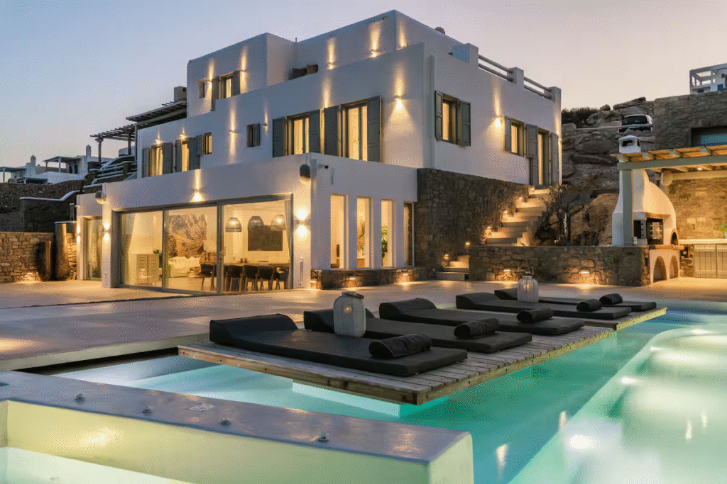 Where to Find the Best Luxury Mykonos Villa Rentals for a Summer Vacation?