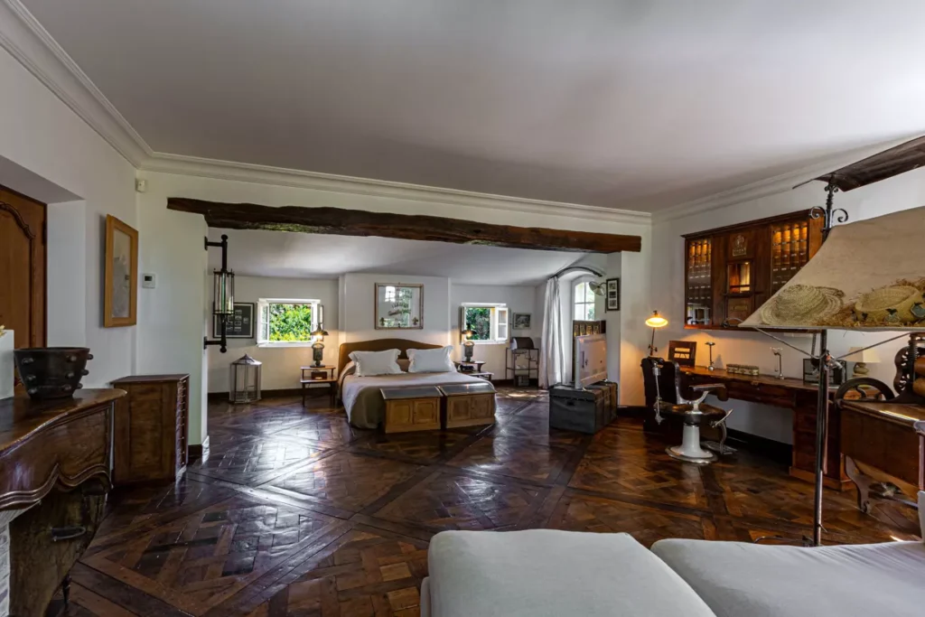 Bedroom 12