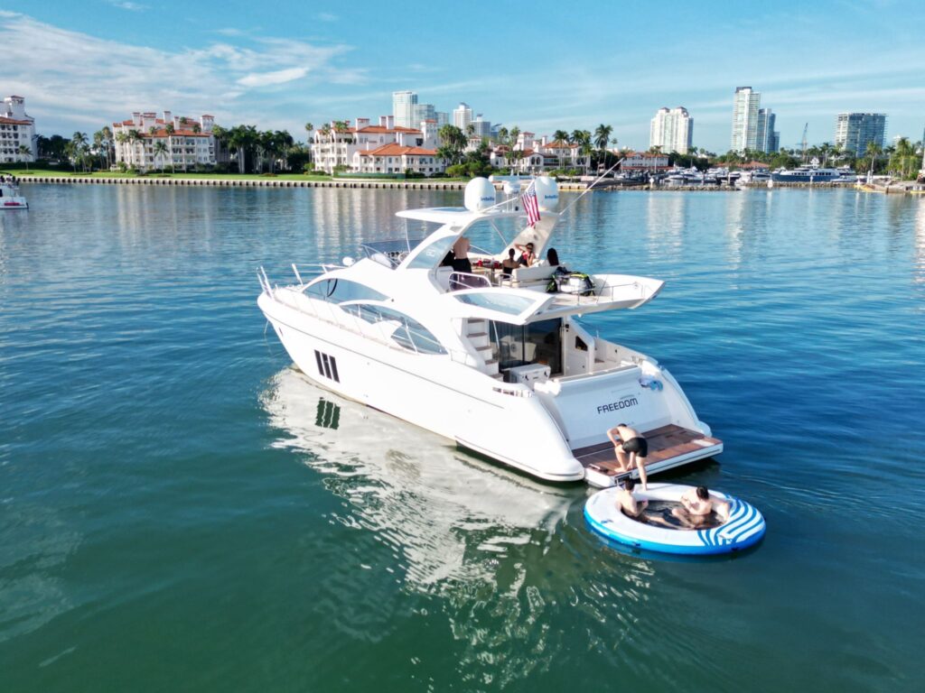 60’ Azimut Freedom