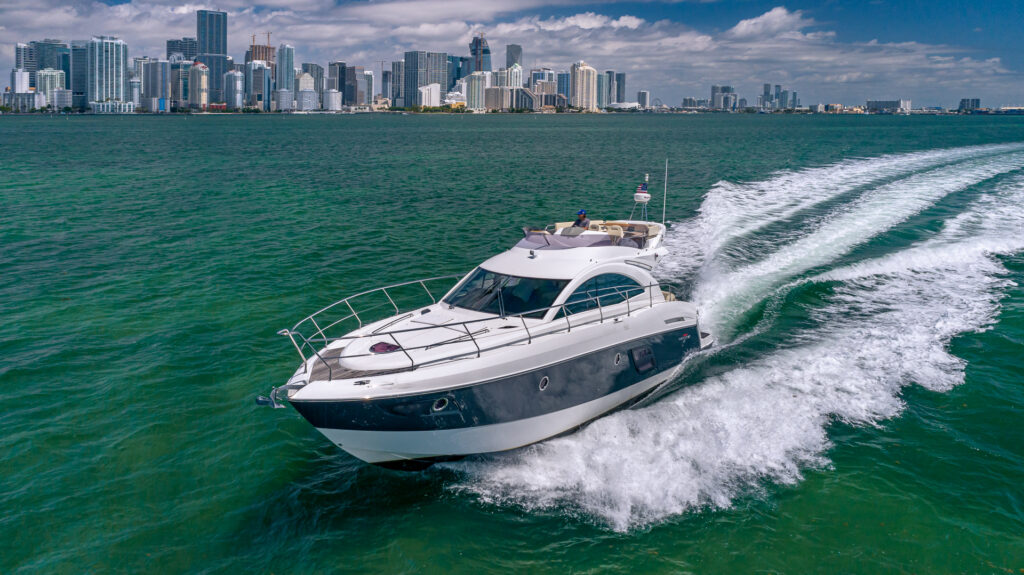 52’ Beneteau Flybridge