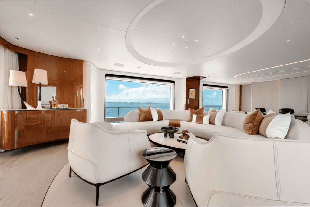 121’ Azimut