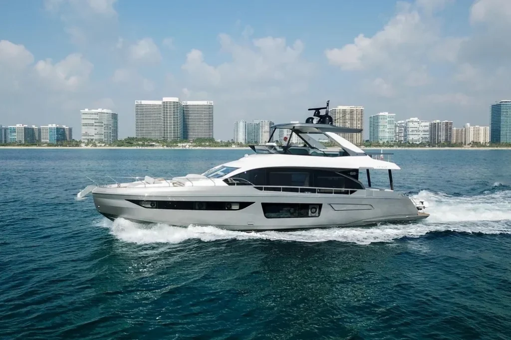70’ Azimut 2023