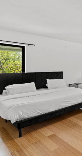 Bedroom 12