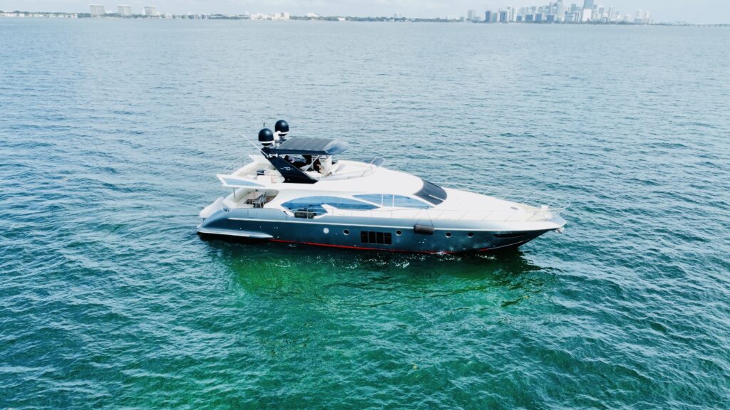 70’ Azimut 211
