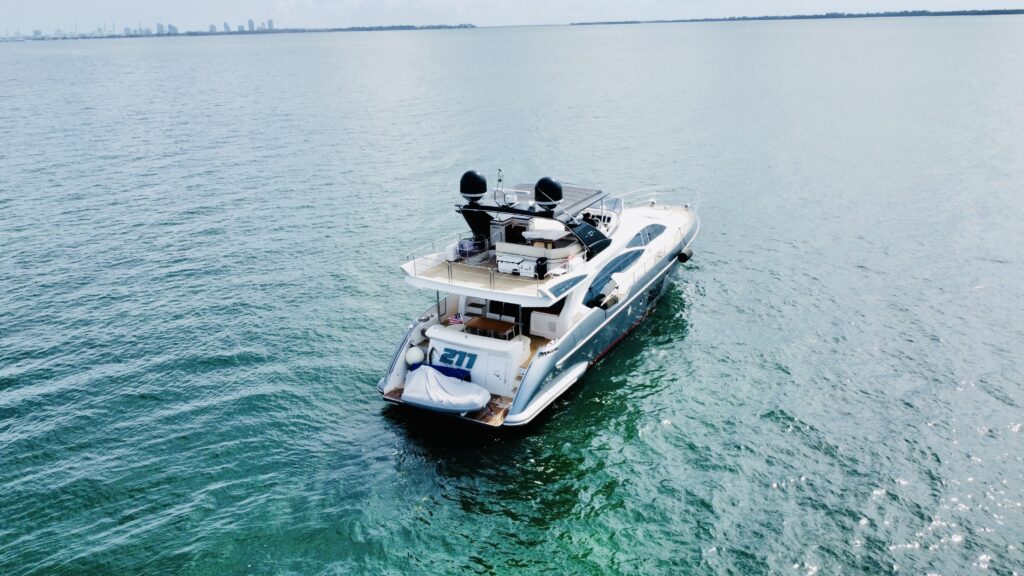70’ Azimut 211