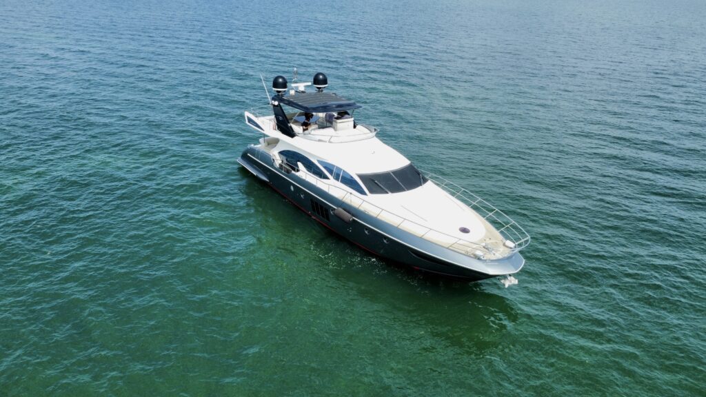 70’ Azimut 211