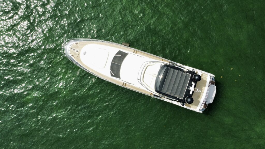 70’ Azimut 211