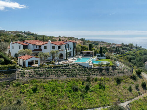 The Clearone Villa