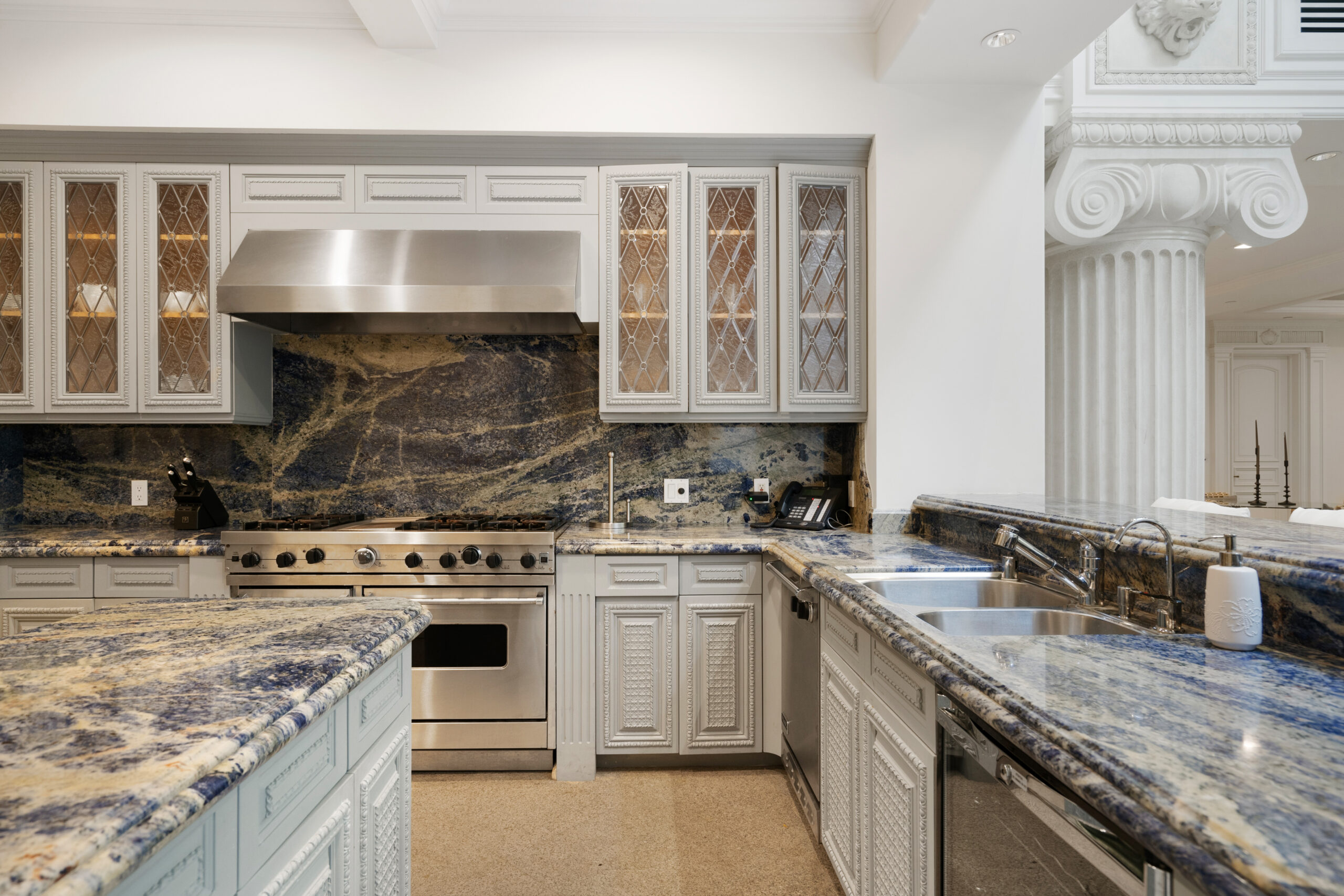 The Martinique Villa