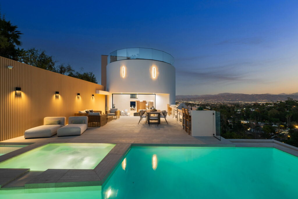 The Woodhill Villa
