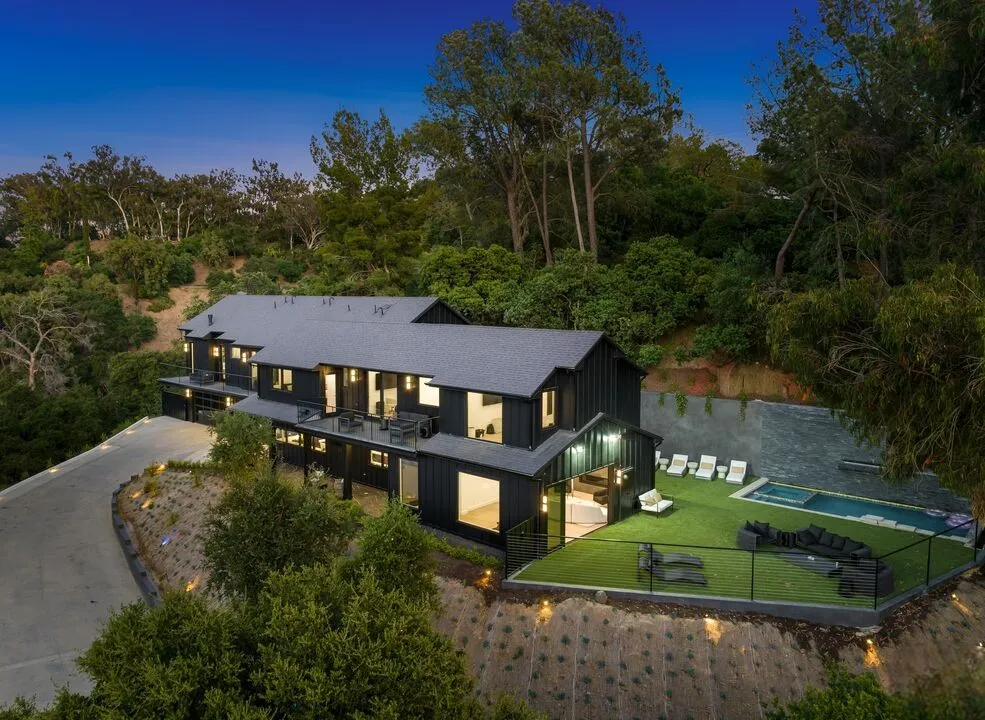 The Colewater Villa