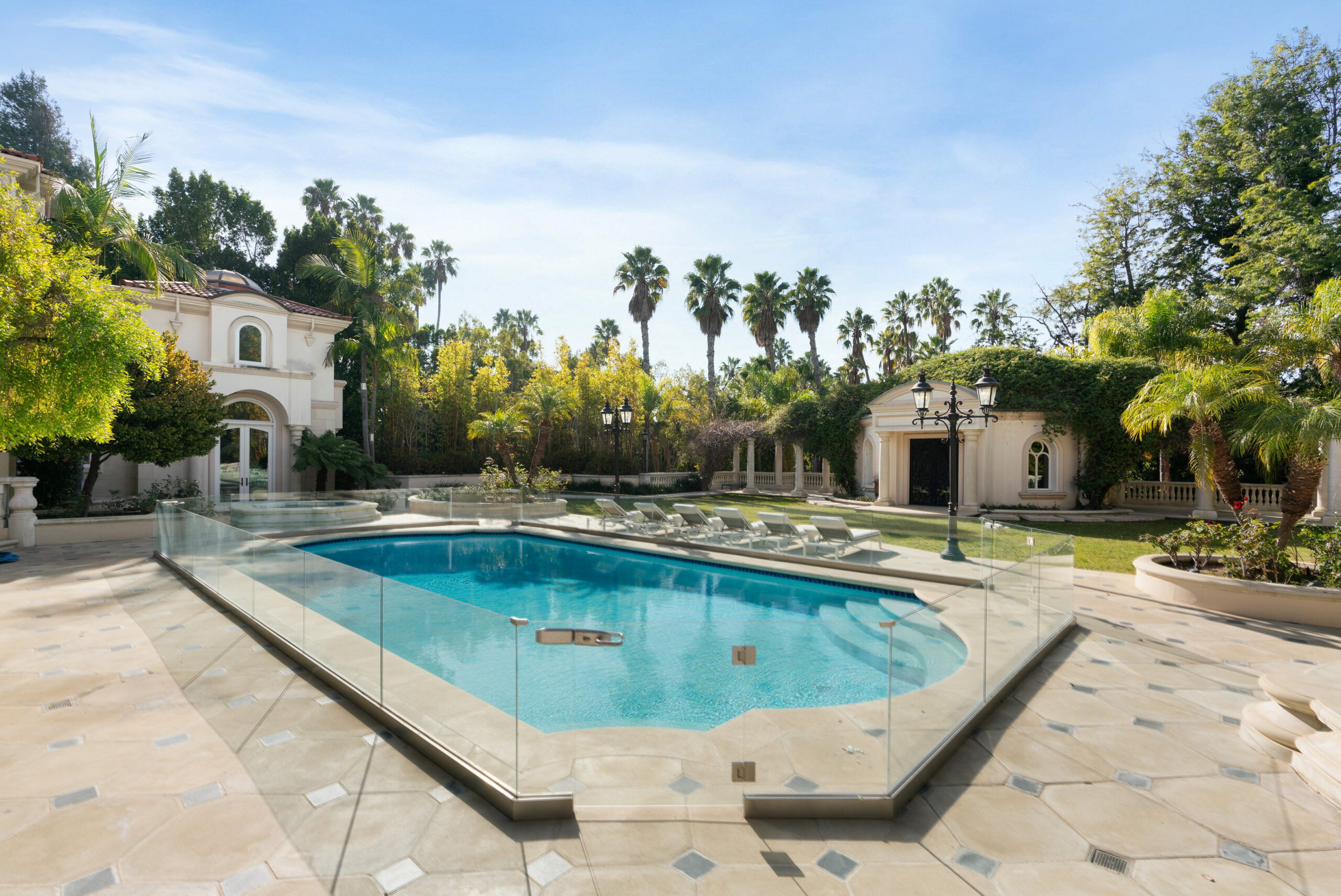 The Martinique Villa