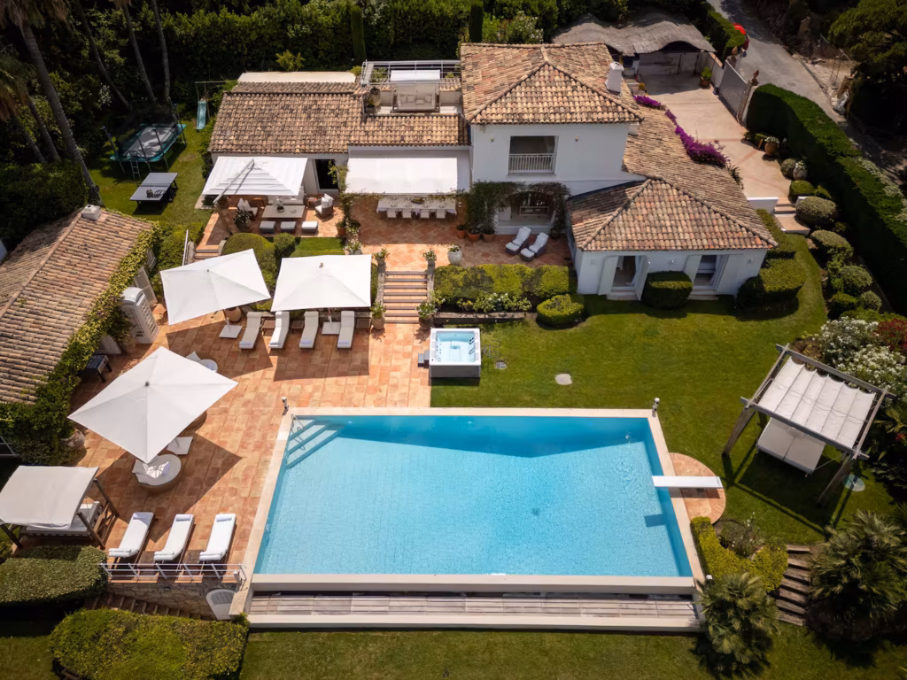 The Ava Villa