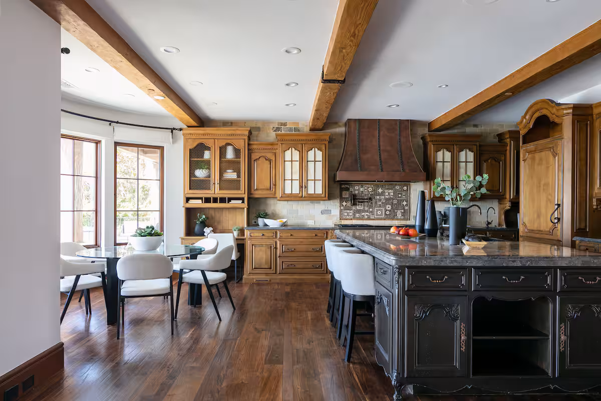 The Shorecliff Villa