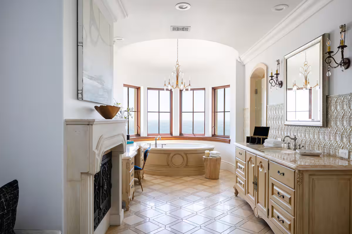 The Shorecliff Villa