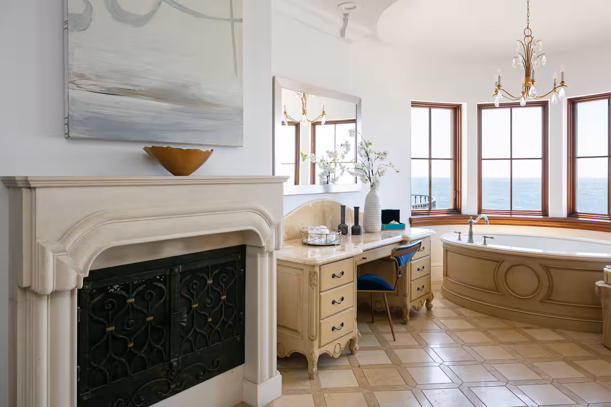 The Shorecliff Villa