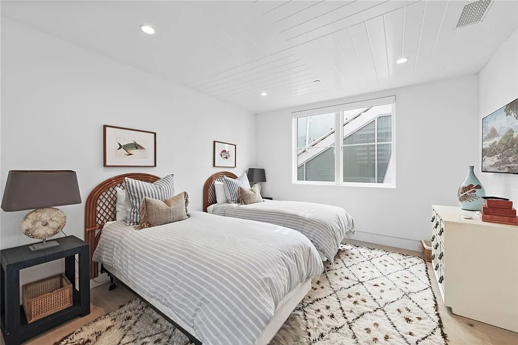 The Oceanfront Villa