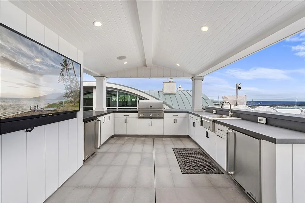 The Oceanfront Villa