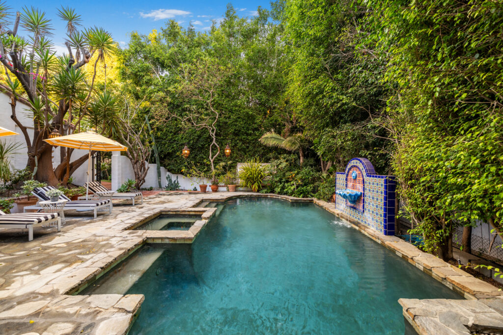 The Sunsetvale Villa