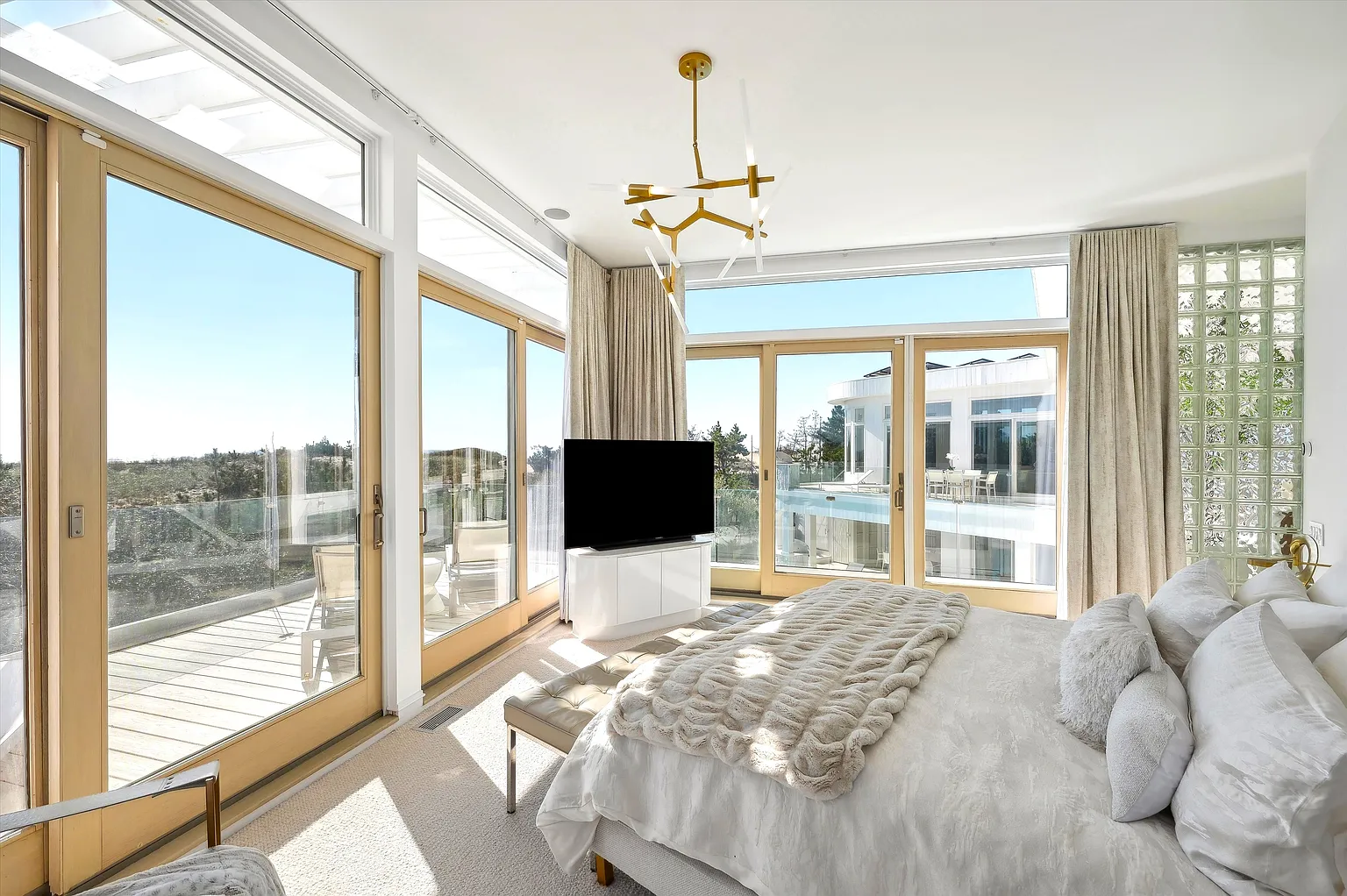 Bedroom 12