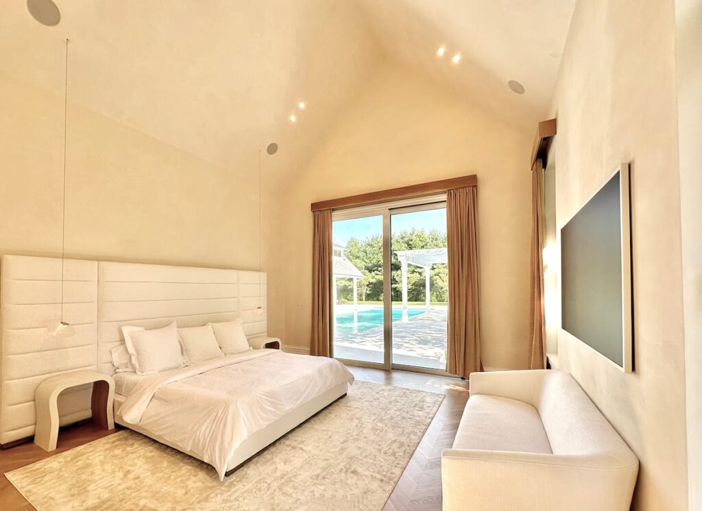 Bedroom 9