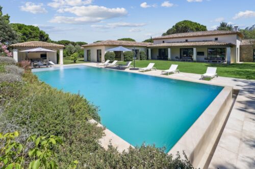 The Salins Villa