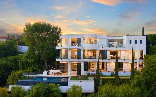 The Beverlycrest Villa