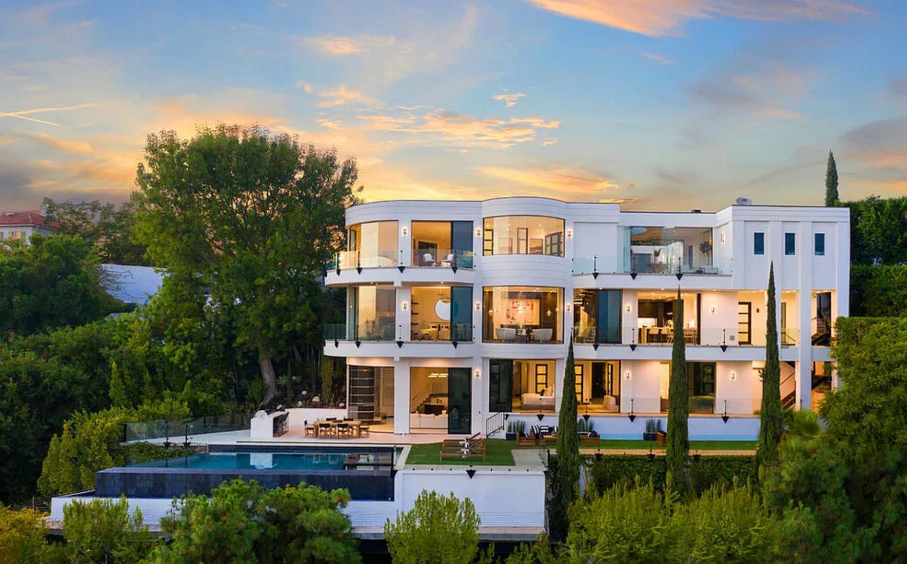 The Beverlycrest Villa