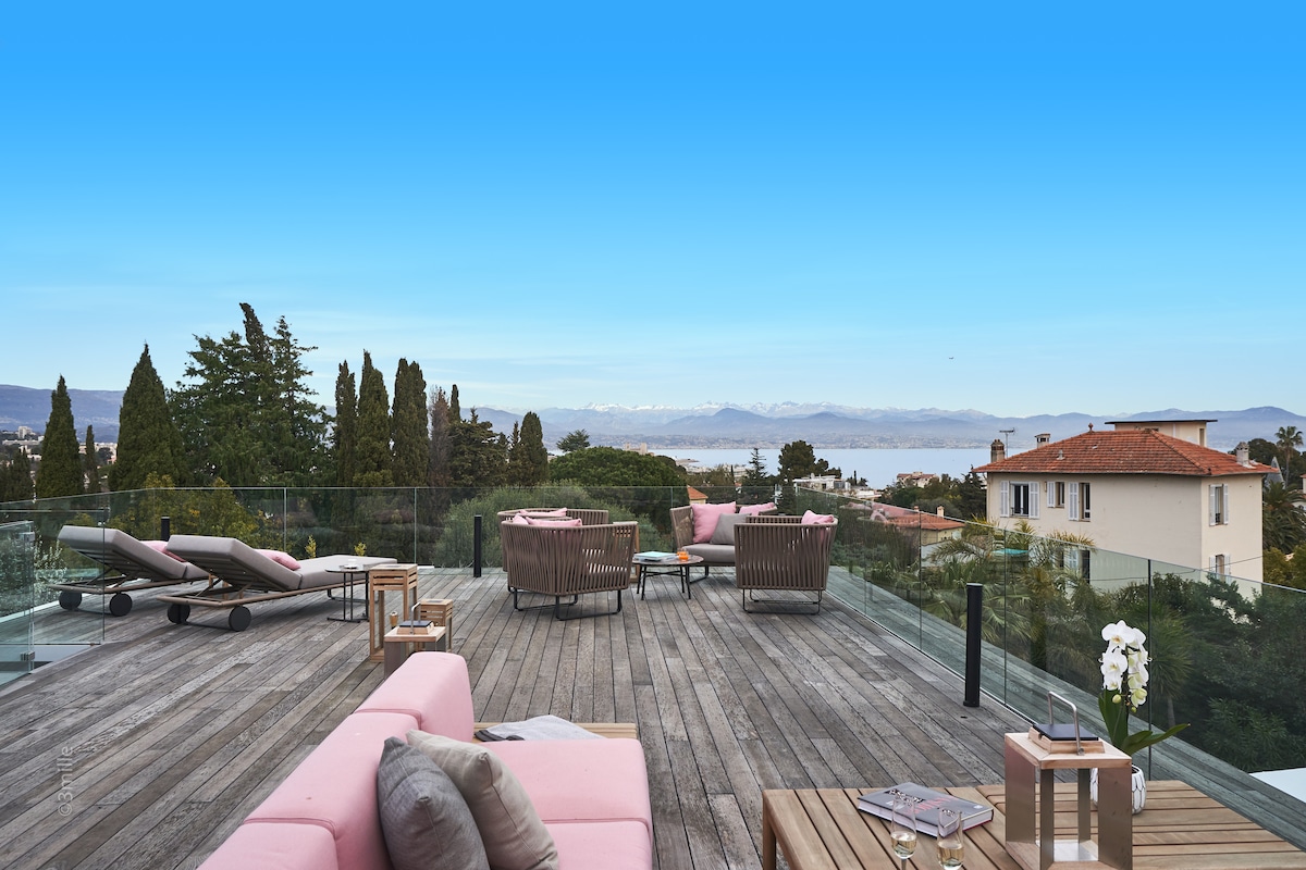 The Marina Villa
