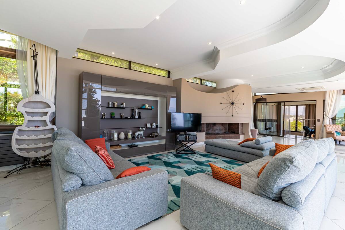 The Emmi Villa