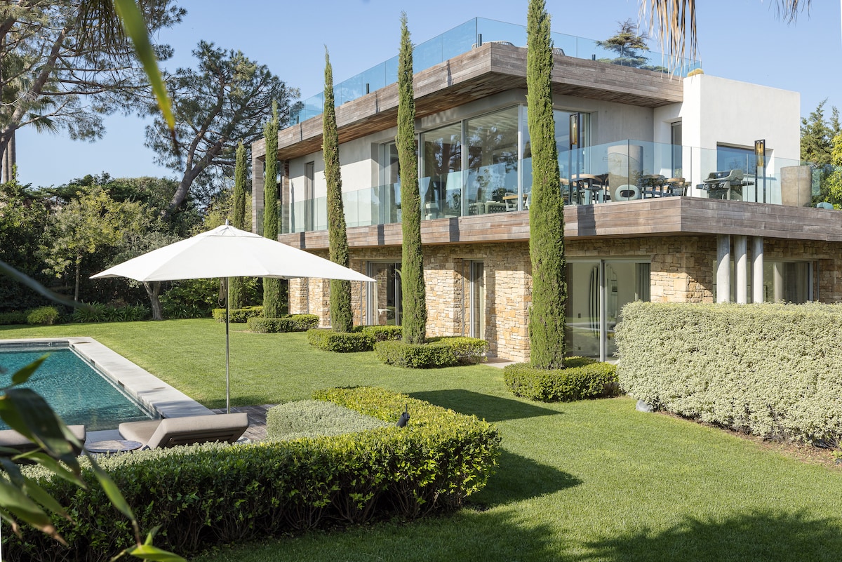 The Marina Villa
