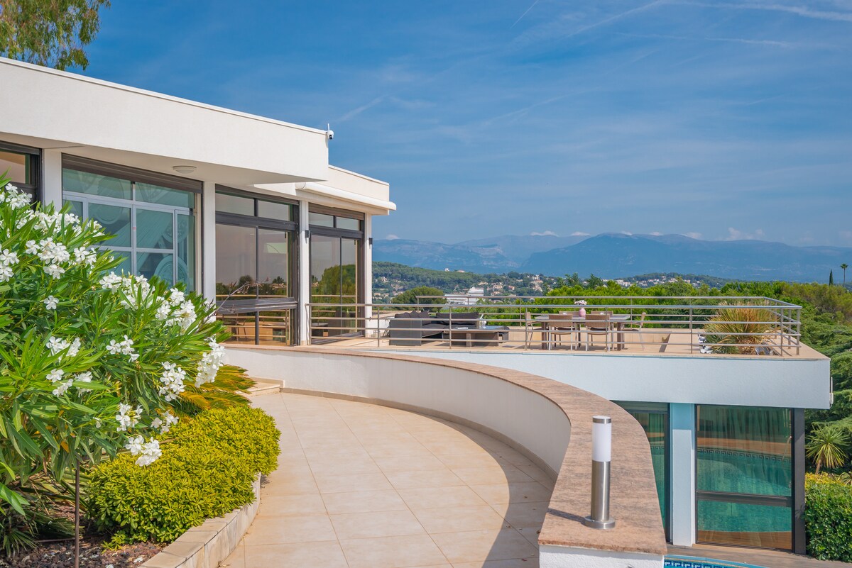 The Emmi Villa