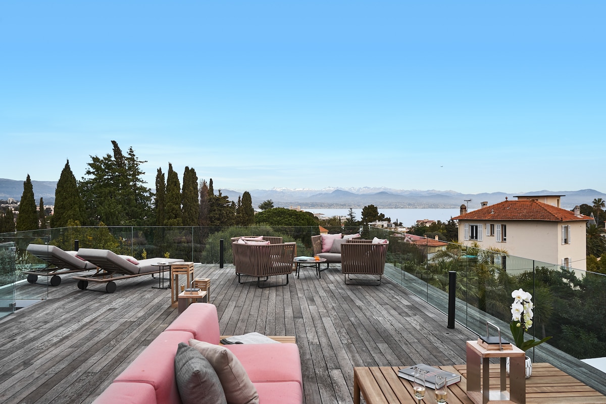 The Marina Villa