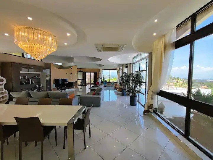 The Emmi Villa