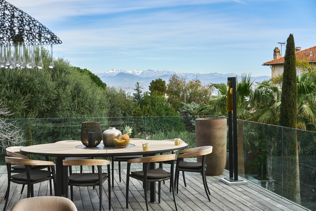 The Marina Villa