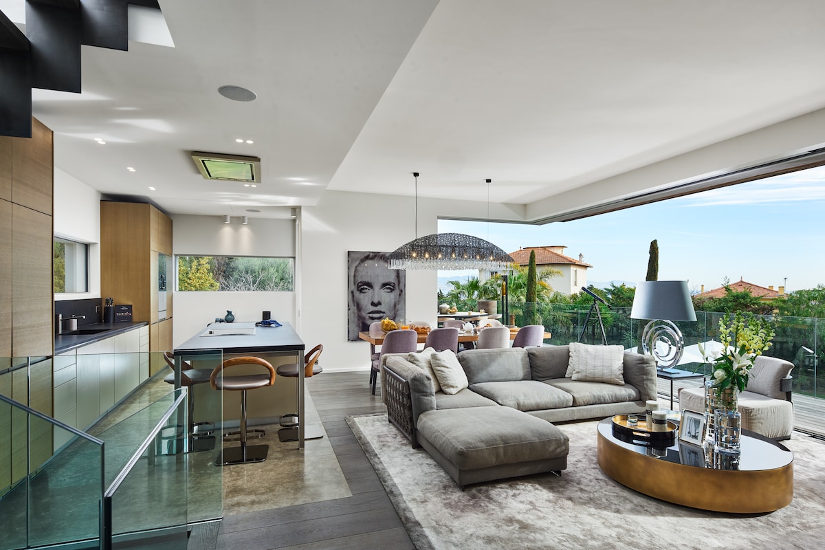 The Marina Villa