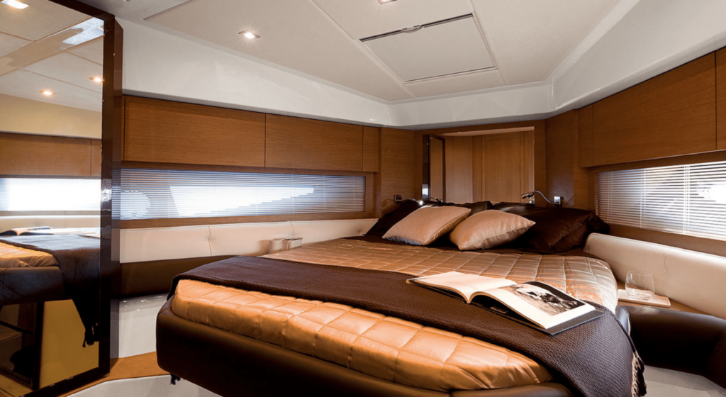 Azimut 48