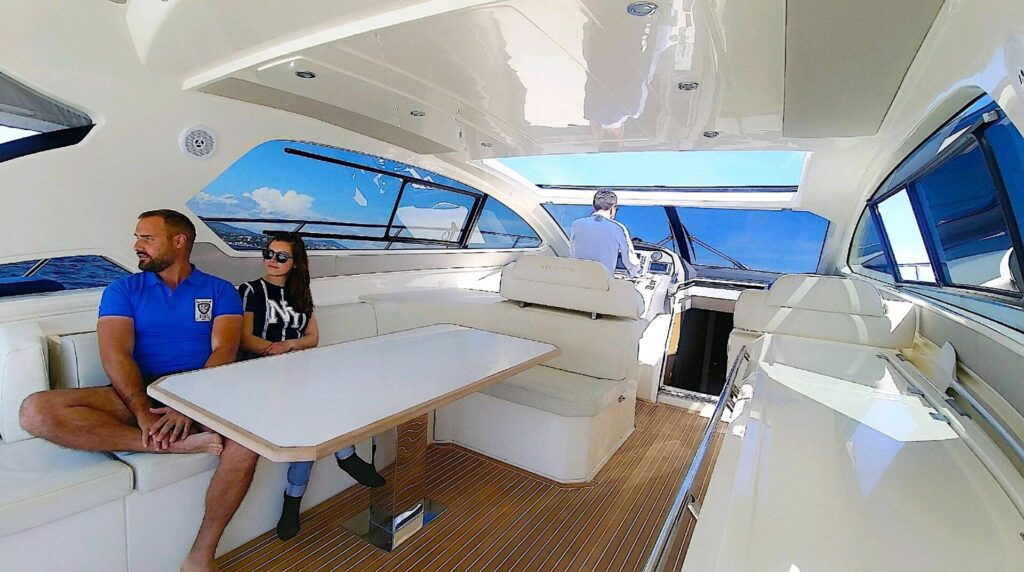 Azimut 58