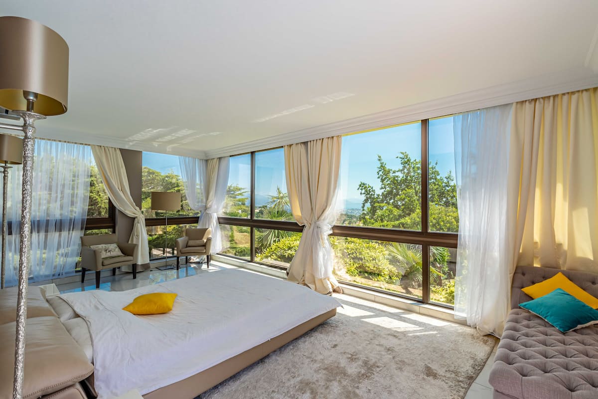 The Emmi Villa