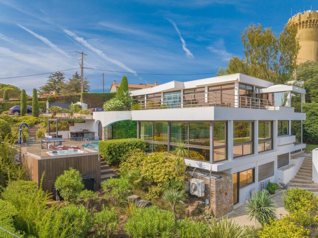 The Emmi Villa