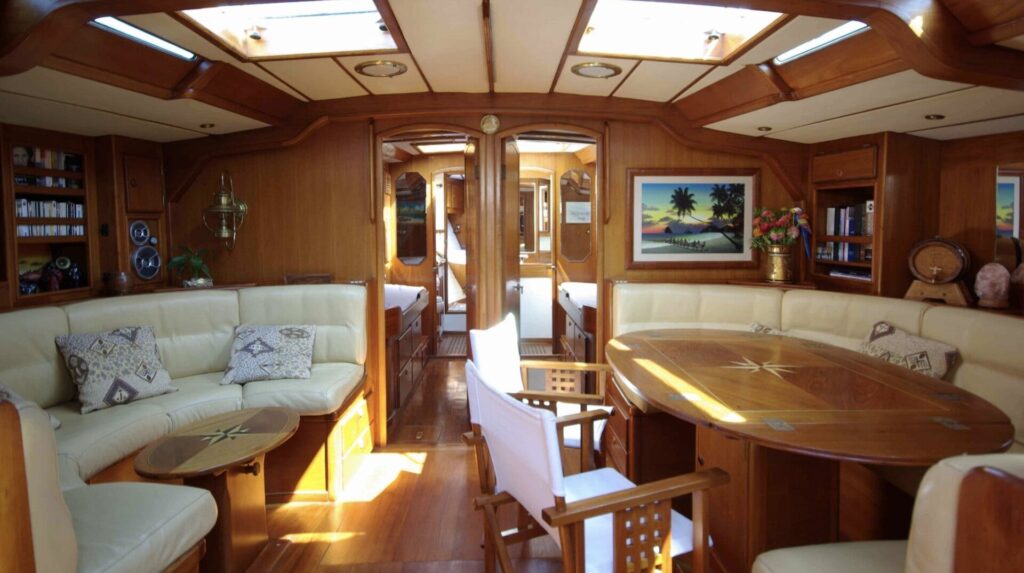 Cnb Yacht