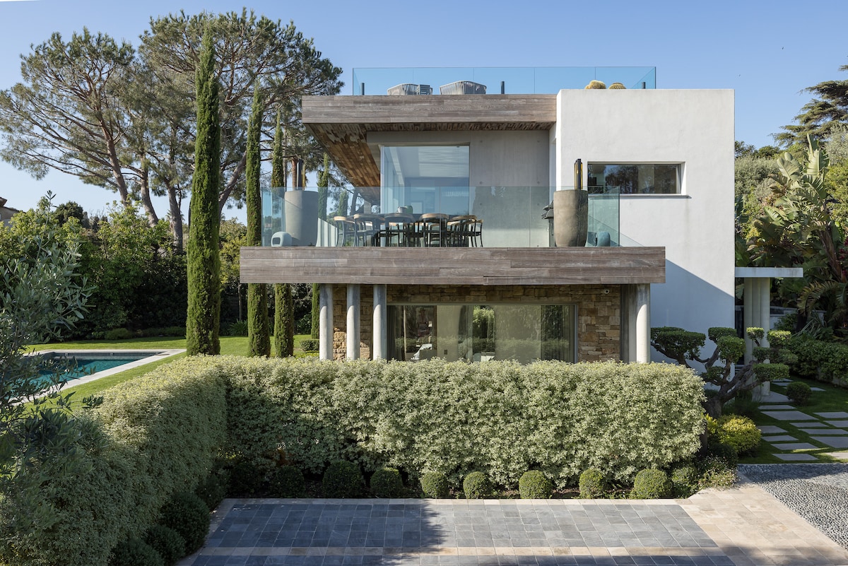 The Marina Villa