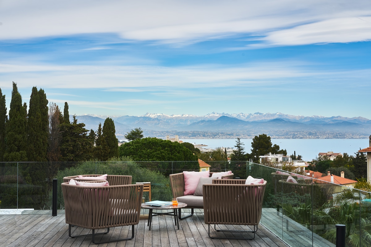 The Marina Villa