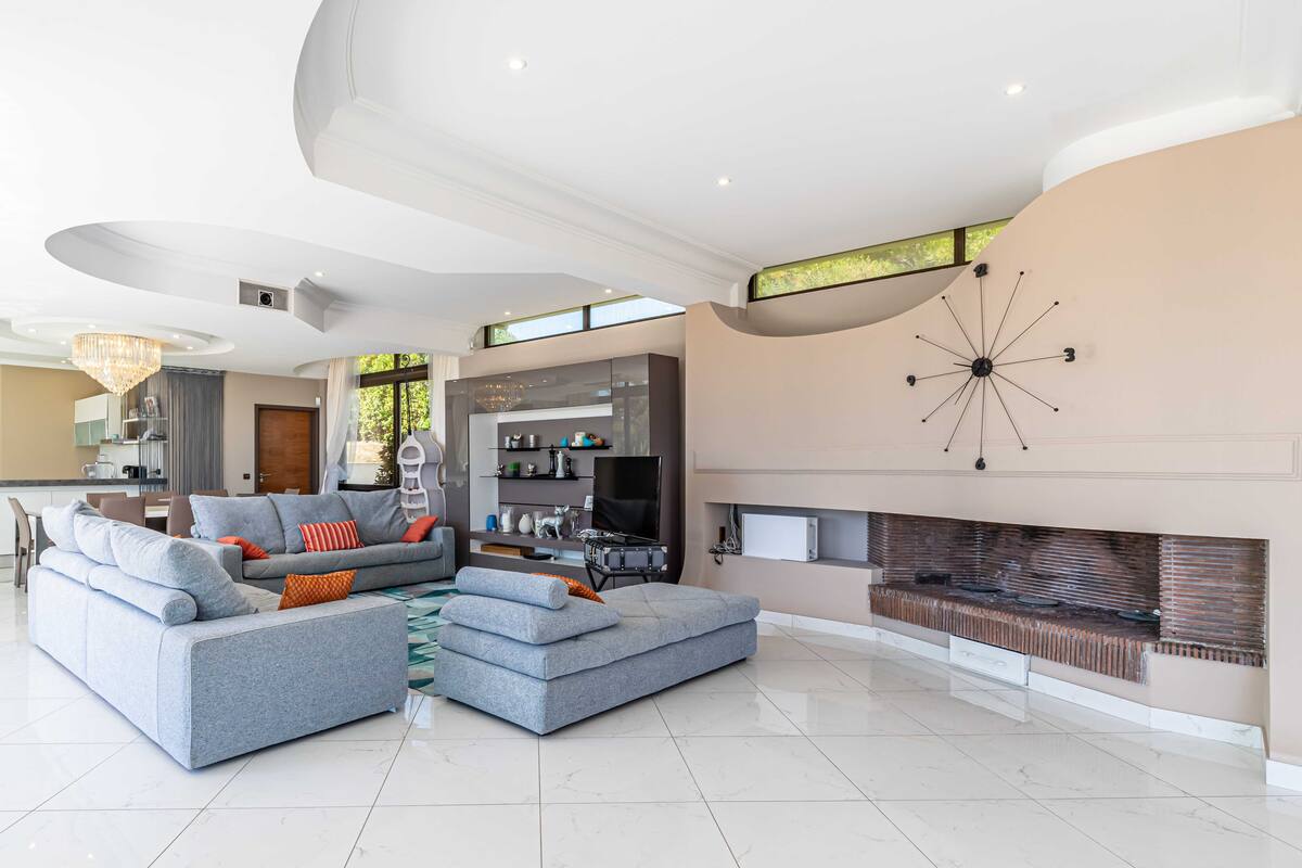 The Emmi Villa