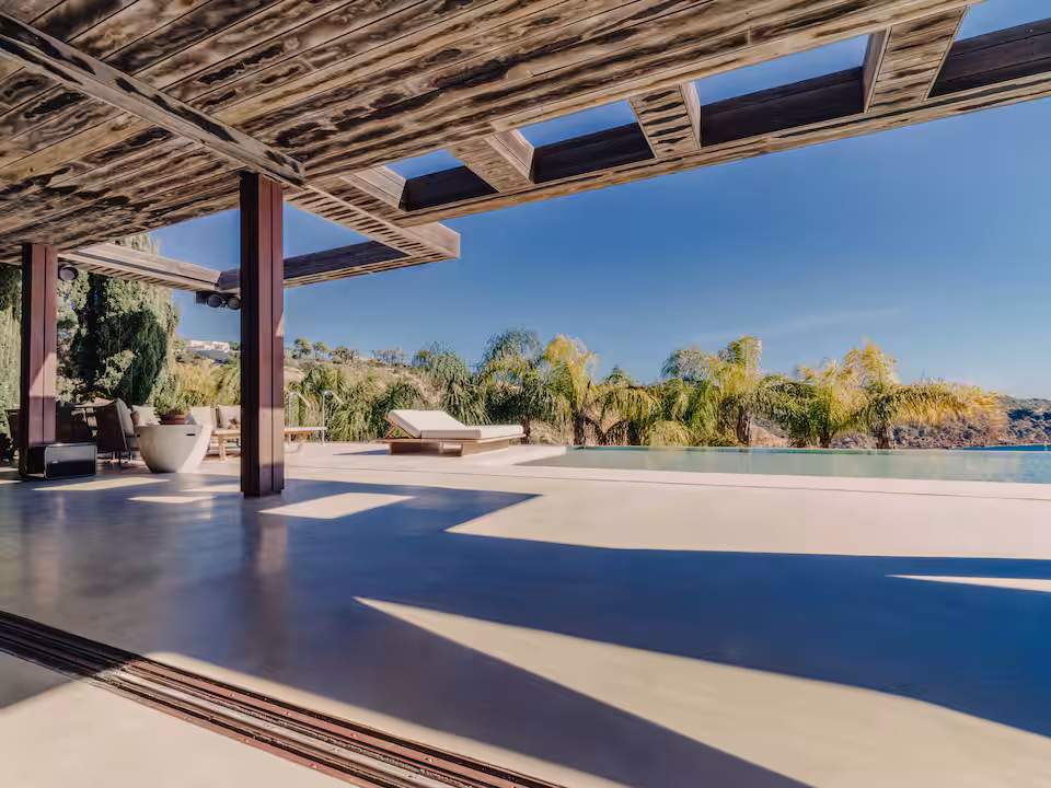 The Calura Villa