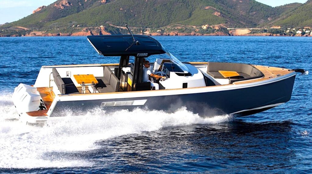 Fjord 38