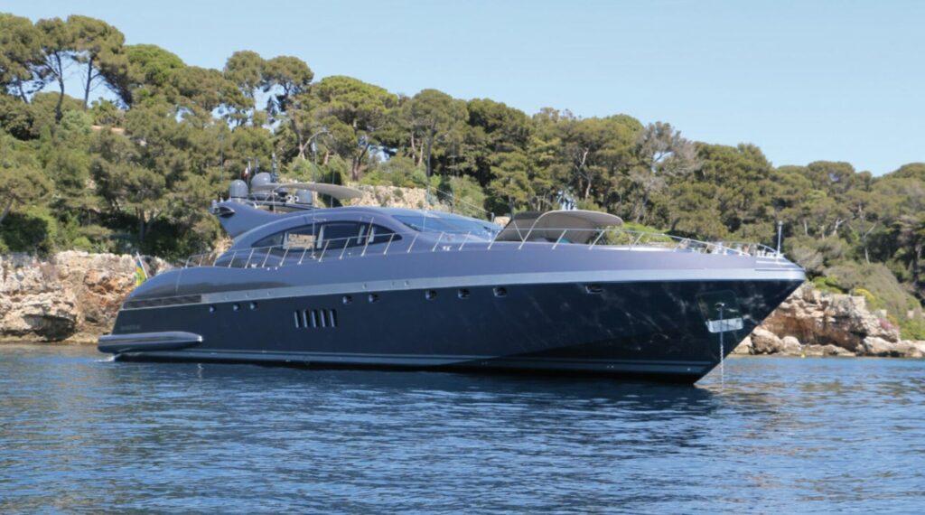 Mangusta 108