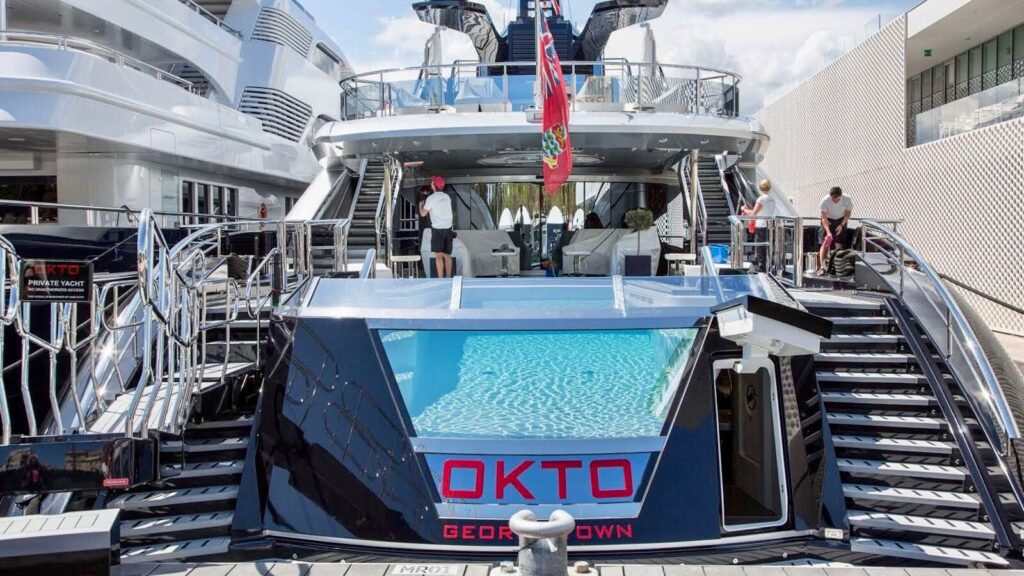 Isa Yachts 217