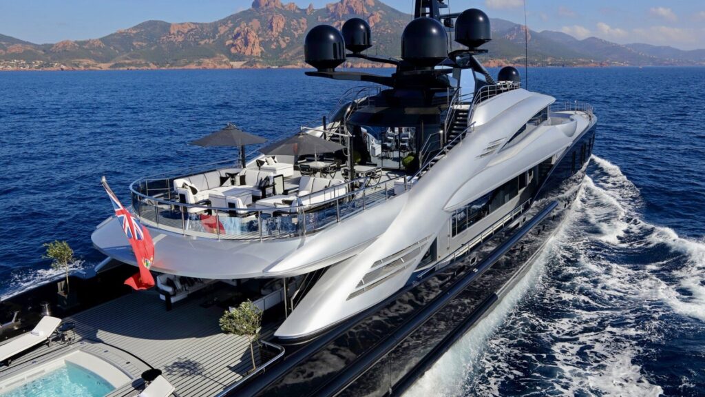 Isa Yachts 217