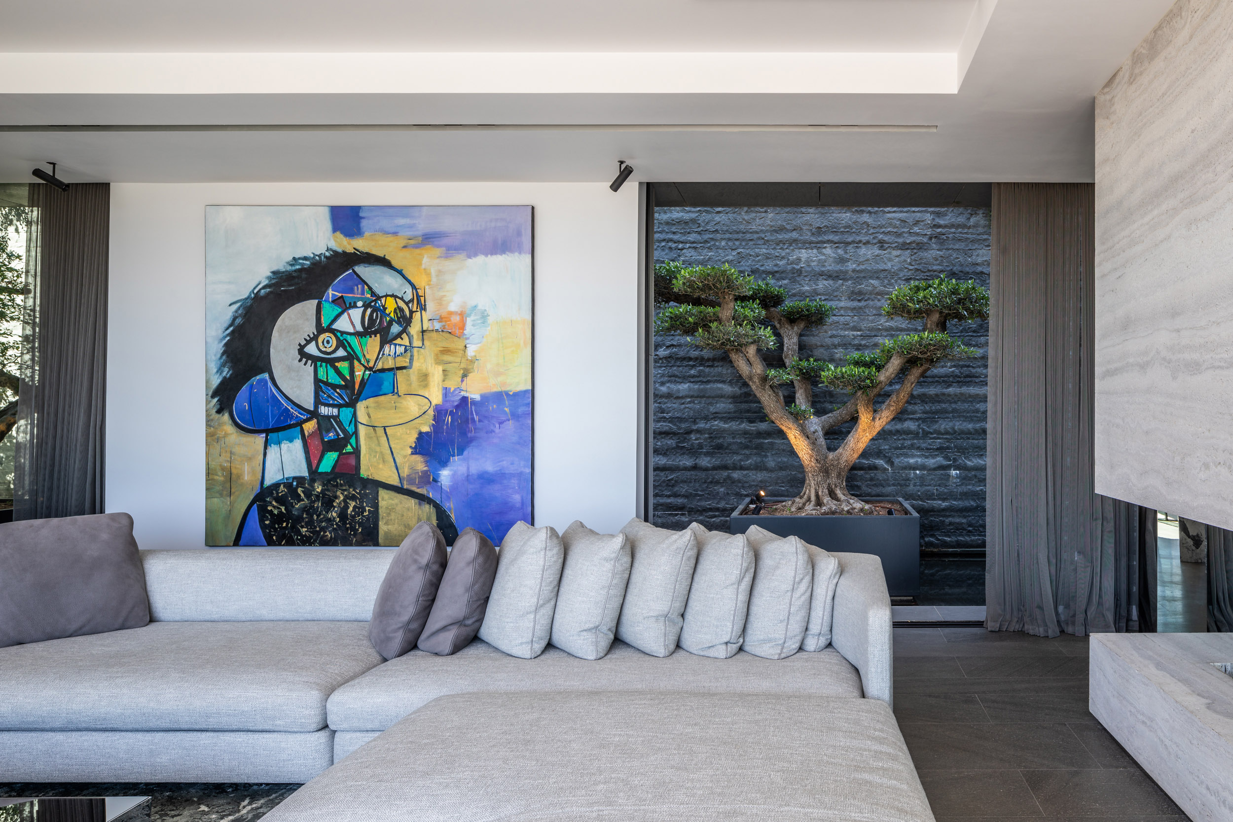 The Grey Villa